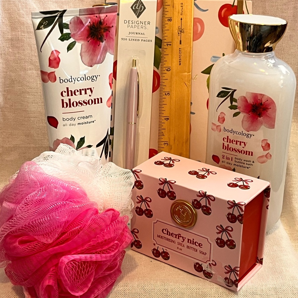 Bodycology Cherry Blossom Body Cream and Shower Gel Bundle - Picture 2 of 7